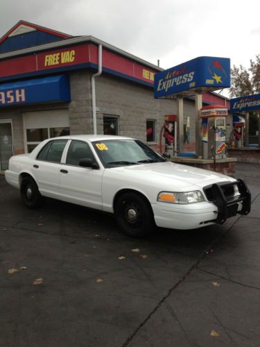 2008 ford crown victoria police interceptor ...only 63,000 low miles