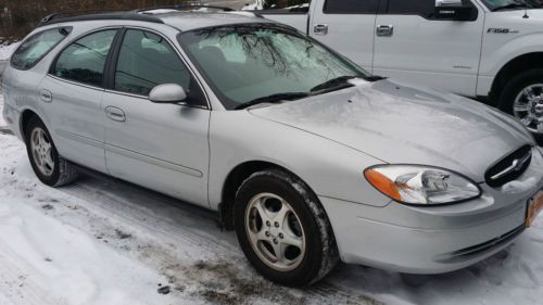2000 ford taurus station wagon 1 owner
