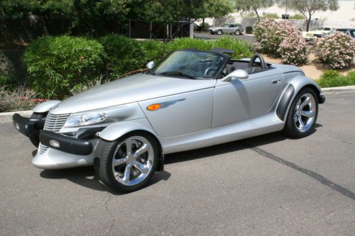 2000 plymouth prowler only 8900 miles! excellent condition