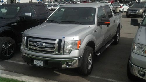 2010 ford f-150 xlt crew cab pickup 4-door 5.4l (extended warranty included)