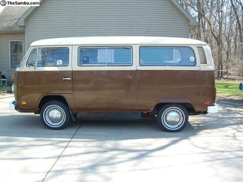 1978 volkswagen bus with middle floor lowered - handicapped?