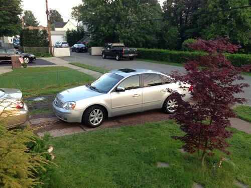 2005 ford five hundred limited sedan mint condition needs nothing ice cold ac!!!