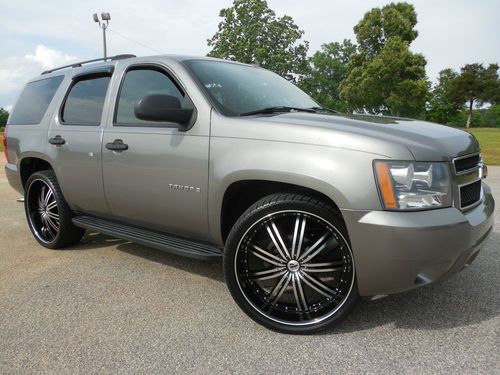 2007 chevy tahoe ls, one owner, new "26 wheels, priced to sell !! $$$$