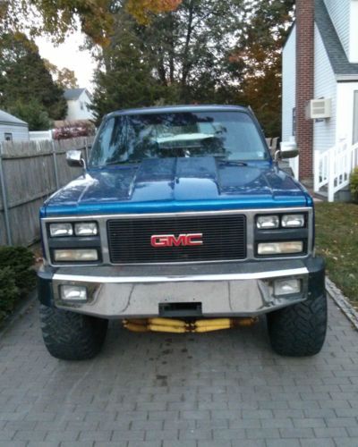 1986 gmc suburban 2500 4wd monster truck