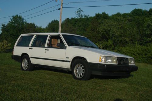 1993 volvo 940 turbo wagon 4-door 2.3l