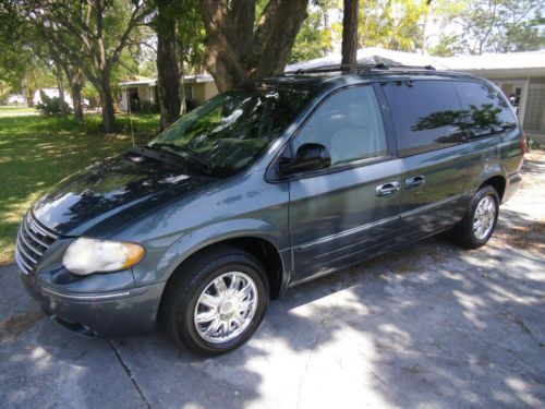 2005 chrysler town &amp; country limited =factory navigation=