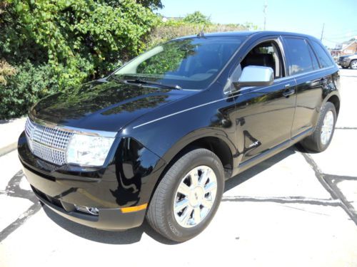 Absolutely loaded! power everything! come see this luxurious stunning lincoln!