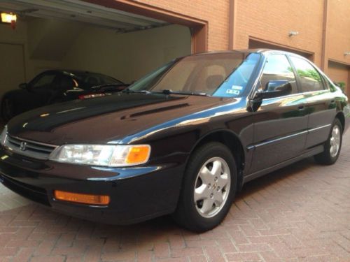 One owner with only 40k original miles! 1996 honda accord ex loaded @ best offer