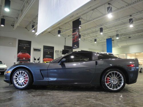 Loaded 2011 cyber grey corvette coupe "veu" factory wheels nav only 9.262 miles!