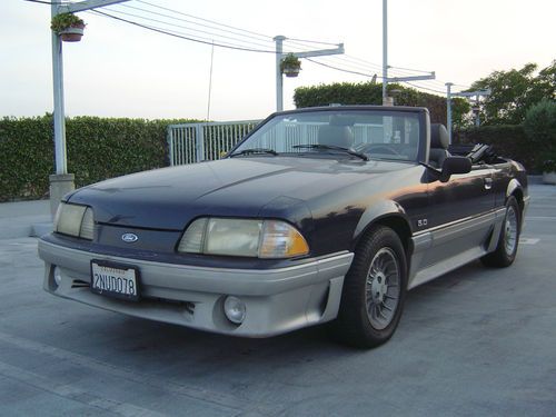 Survivor 1989 ford mustang convertible gt 5.0 5 speed manual no reserve low mile
