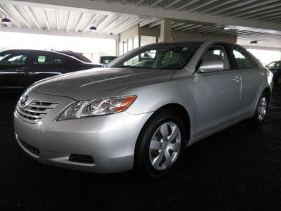 Toyota camry with only 67591 mileage low reserve under retail value great deal