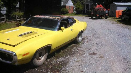 1971 plymouth roadrunner  road runner  curious yellow 383 project