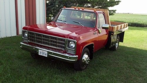 1979 chevy c30 flatbed 1 ton, dually truck, c10, c20, c30, custom deluxe
