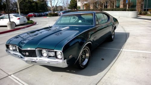 1968 oldsmobile 442 numbers matching, beautiful driver.