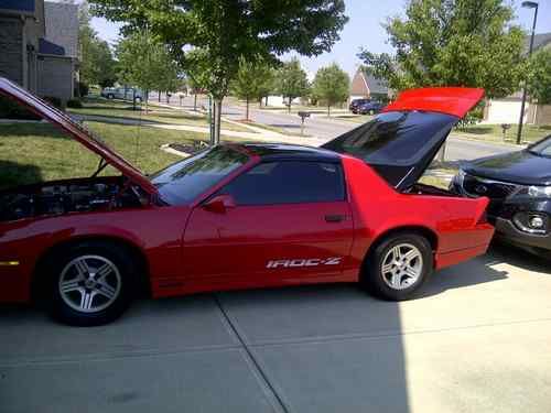 1990 iroc z camaro red, very rare, t tops  ready to go would drive anywhere