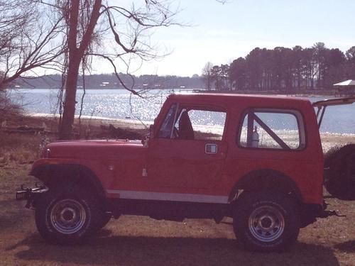 1985 cj7 jeep full fiber glass tub, new paint, new tires, new brakes restored