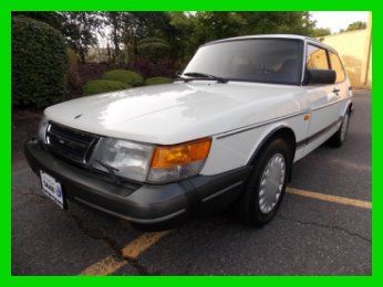 Hard to find !!! final year 1993 classic 900 3 door hatch/ low low miles/ white