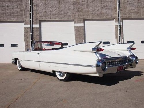 1959 cadillac  series 62 convertible "beautiful"