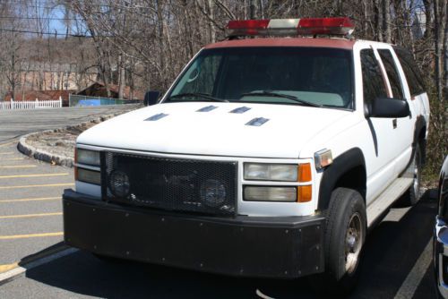 As is 1995 gmc c2500 suburban3/4 ton 4wd emergency vehicle
