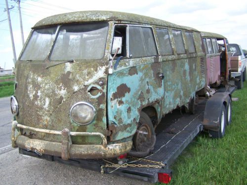 Early 60s volkswagen 11 window transporter micro bus van project rare find