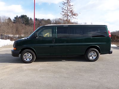 2004 chevy express 8 pass 1500 van 5.3 v-8 rear a/c79k 1 owner great shape warr