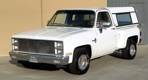 California original,1982 chevy stepside, runs great! 100% rust free, nice truck!