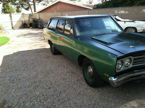 1969 plymouth roadrunner station wagon with 440