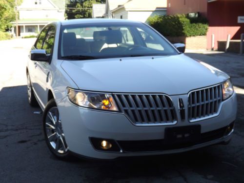 2012 lincoln mkz 4wd loaded with low 5,700 milles