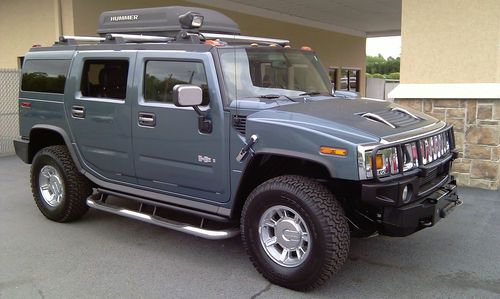 Clean 2005 hummer h2 w/ 3rd row &amp; extras!