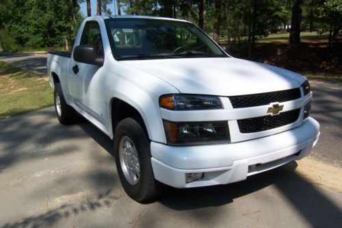 2006 chevrolet colorado ls x-tra clean, 69k cold ac awesome mpg!!