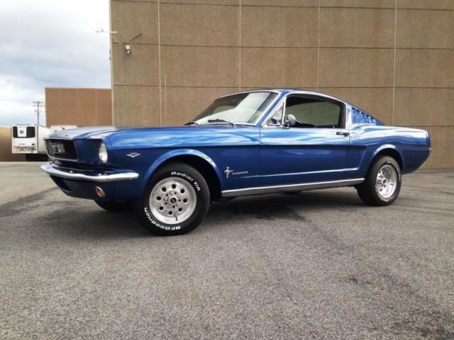 1965 - ford mustang