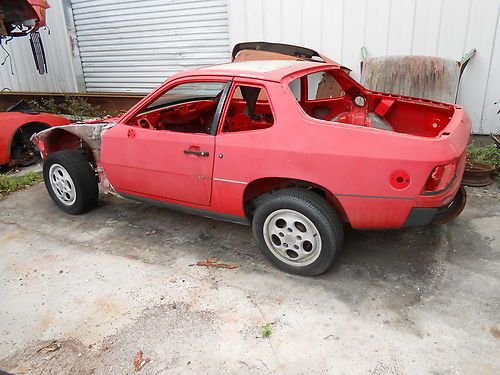 1988 porsche 924s rolling chassis ** race car project**     ***low reserve***