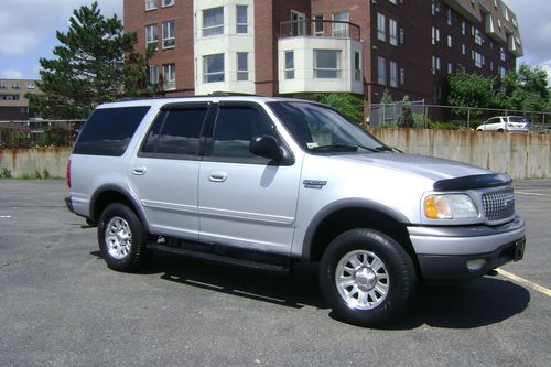 2001 ford expedition xlt 4x4 triton v8 auto clean!! no reserve!!