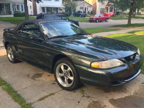1998 ford mustang gt convertible