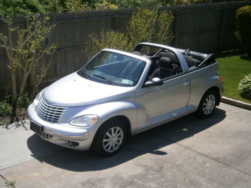 Chrysler 2005 pt cruiser convertible/stadard shift/4cyl/one owner/clean in &amp; out