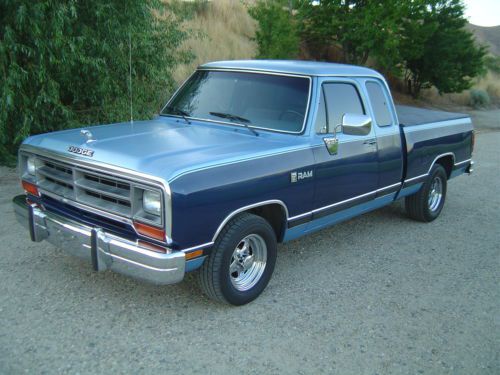 1990 dodge ram 150 le clubcab shortbed..loaded..rust free..exceptional truck!
