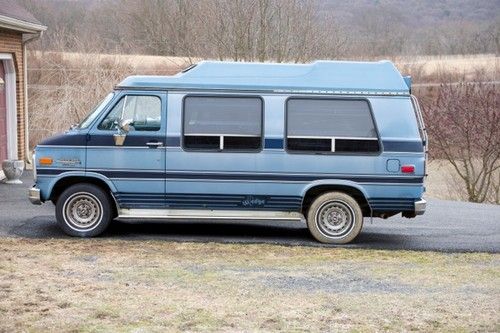 1989 chevy conversion van with ricon wheelchair lift