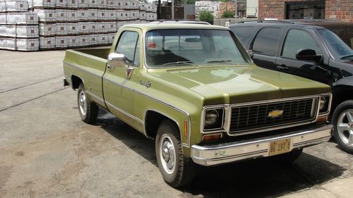 1973 cheyenne super 20, mint condition, 3400 miles, brand new 40yr old truck