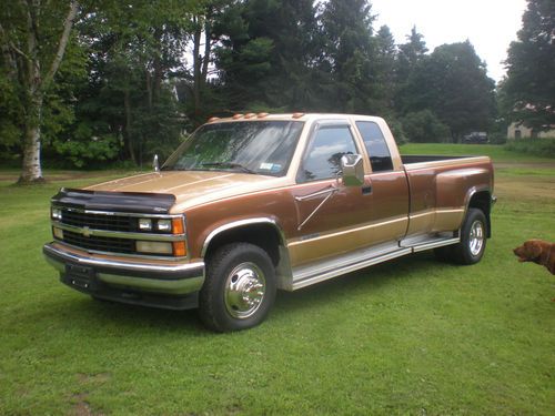 1989 chevrolet c3500 dually **extra nice clean low mileage**