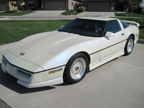 1987 chevrolet corvette pearl white!! beautiful!! greenwood effects kit