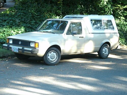 Diesel1981 volkswagen pickup [caddy] with canopy 1.9 litre needs some work