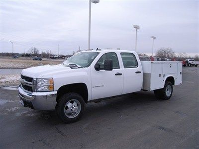 2009 3500hd dually work truck utility bed low miles!