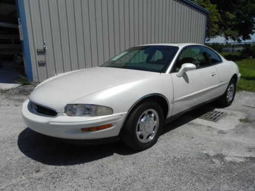 Extra clean 1997 buick riviera