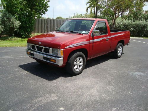 Clean 1996 nissan pick up