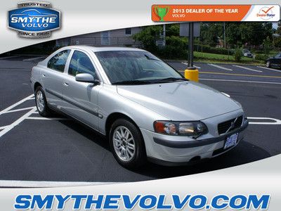 Leather seats, heated seats, moonroof, clean, power driver seat, smoke free