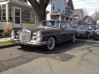 1967 mercedes benz 250s not 250sl solid car, must sell- sacrifice taking offers