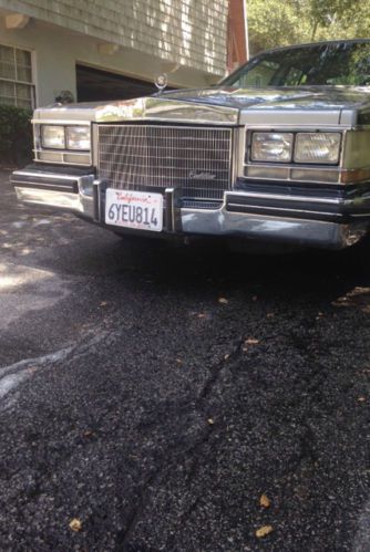 Good condition two color tone 1983 cadillac seville elegant only 92,323 miles