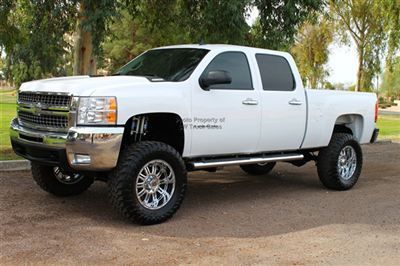 Lt crew cab lifted 6.6 duramax diesel allison transmission low miles leather