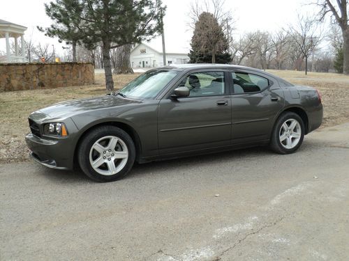 2008 dodge charger r/t hemi only 8,500 miles!!!!!!!!!