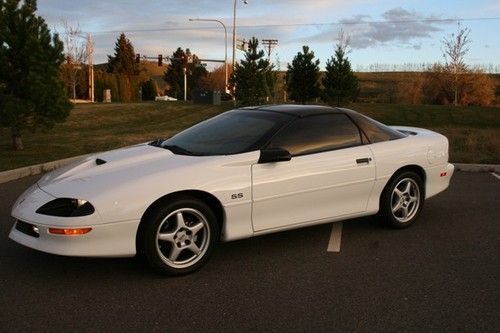1997 chevy camero ss, slp car! t-tops, only 17,000 original miles. perfect shape